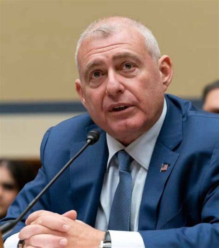 Who is Lev Parnas and what does he do?